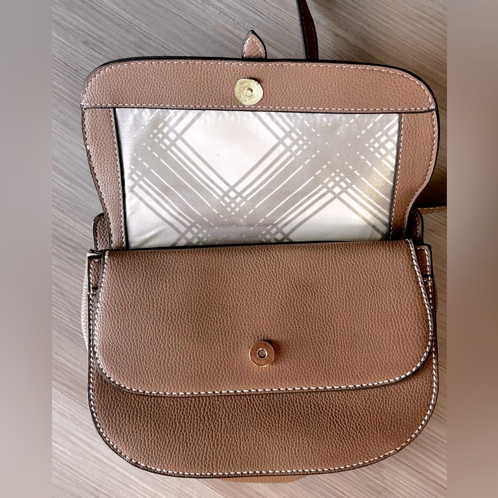 London Fog Faux Leather Crossbody Handbag Brown Bag Purse Minimalist Classic